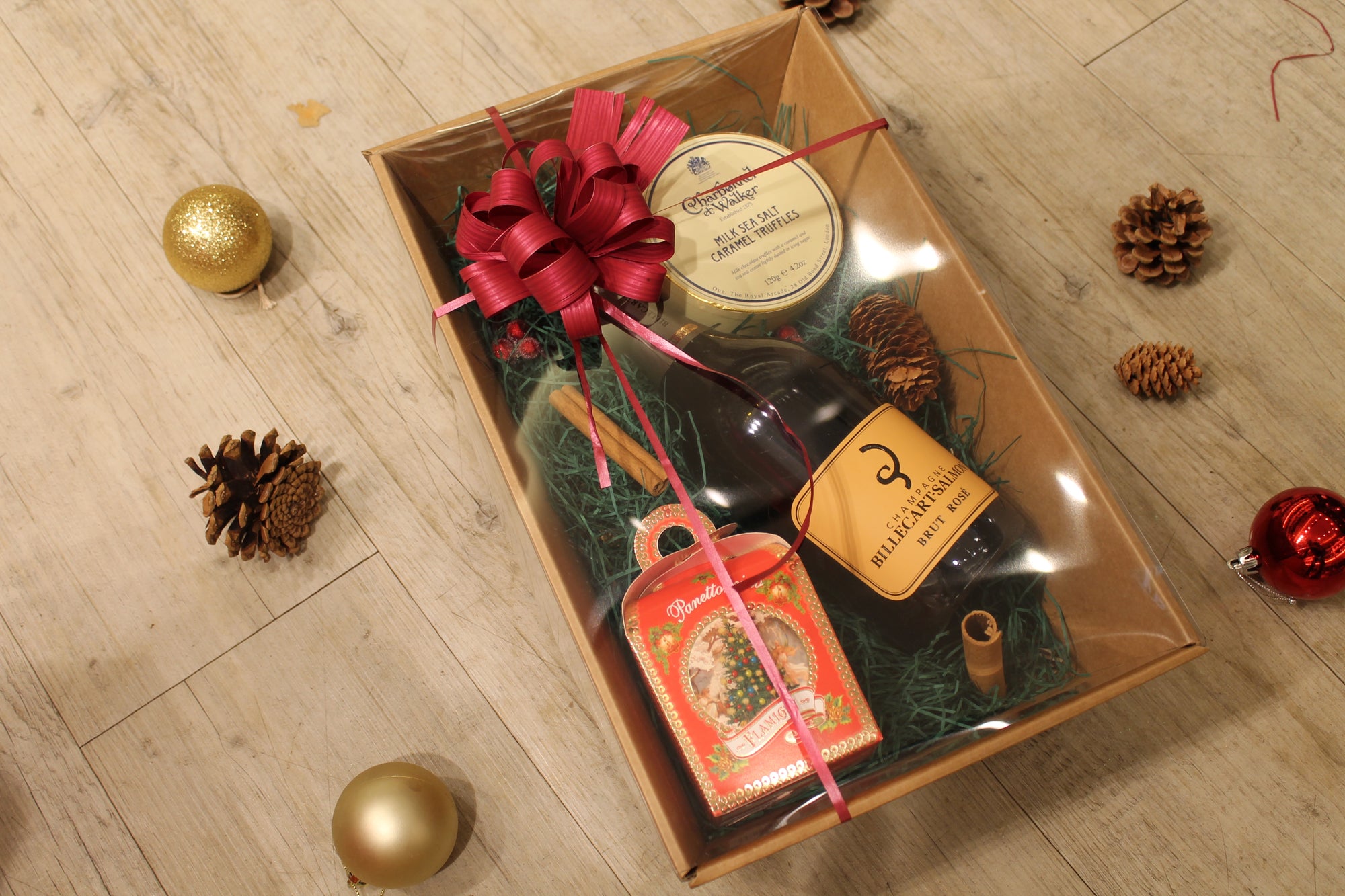 Pink Champagne, Truffles & Panettoncino Hamper 2024