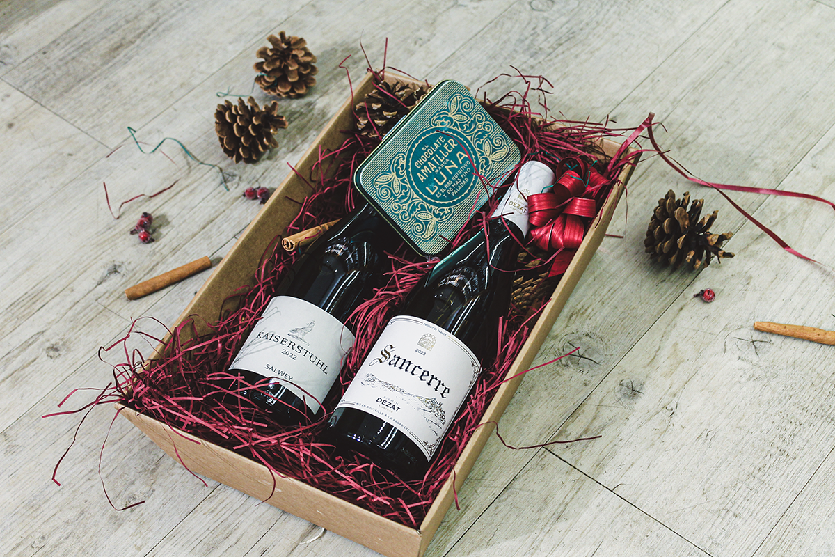 Premium White & Red Christmas Hamper 2024