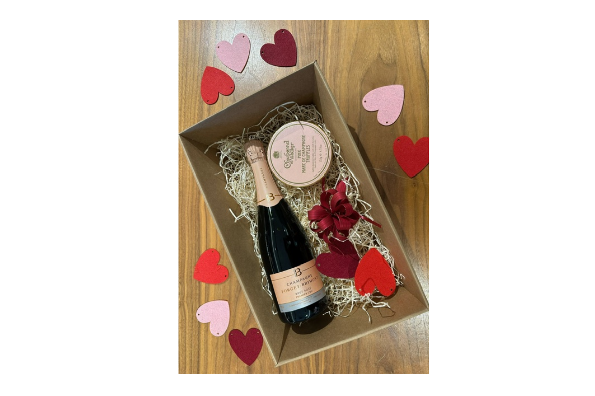 Valentine's Hamper - Champagne and Chocolate